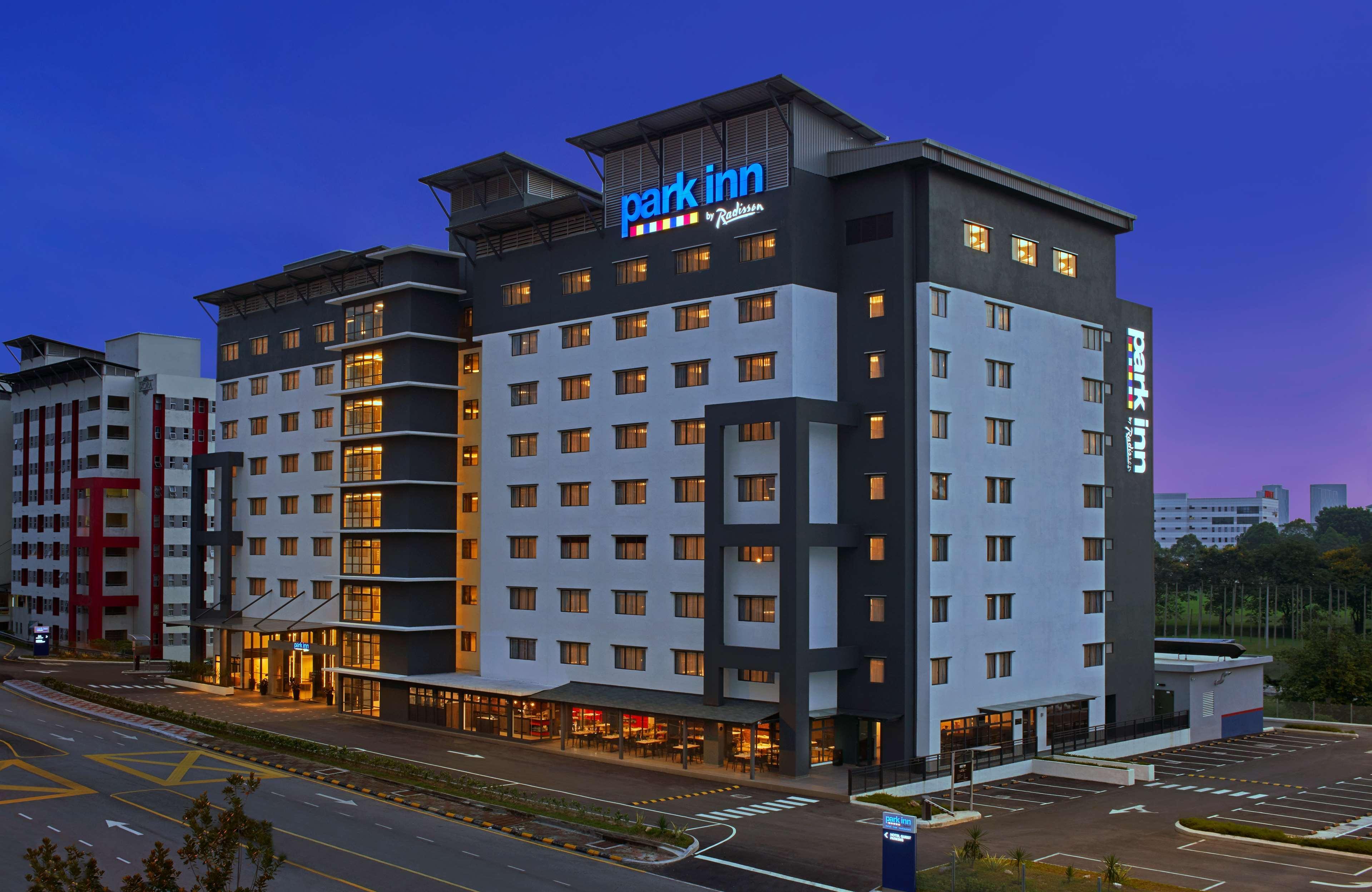 Park Inn By Radisson Putrajaya Exterior photo